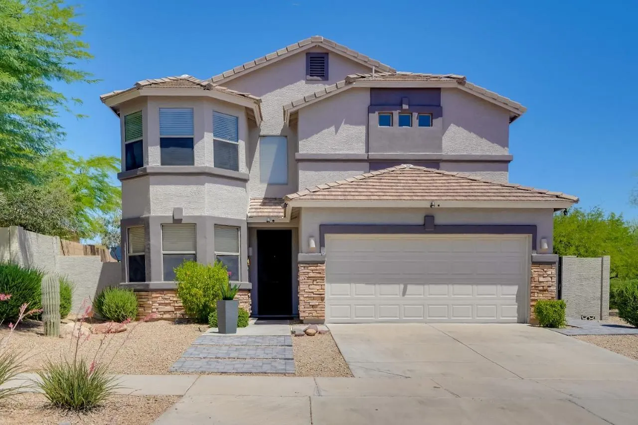 Holiday home Spacious Goodyear Home With Hot Tub And Pool! Liberty